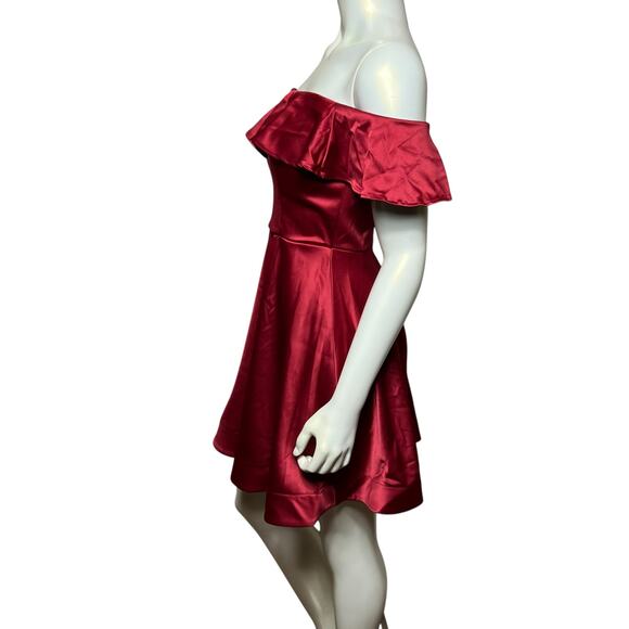 Off-Shoulder Satin Dress with Ruffle Detail in Burgundy, Size 7 - Picture 4 of 9